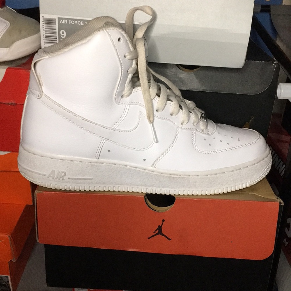 Men air forces